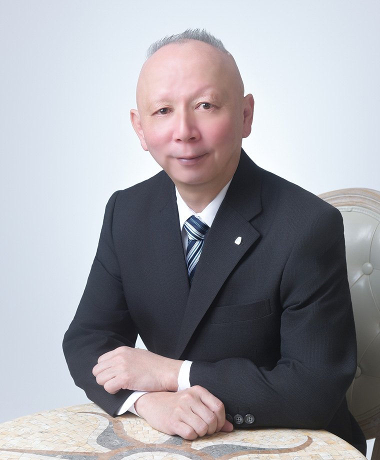 代表取締役社長 中間 和英